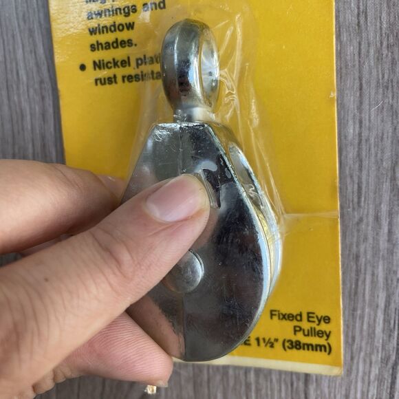 stanley 1 1/2 inch fixed eye pulley cd64-8006 Nos  Vintage - Picture 2 of 4